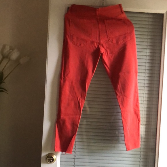 Banana Republic Petite High-Rise Skinny Jean - Picture 5 of 10